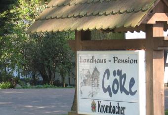 Landhaus G  ke allows 18 year olds to book a room