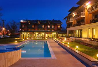 Hotel Visegr  d has Balcony rooms