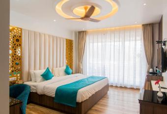 Hotel Yog Vashishth allows 18 year olds to book a room