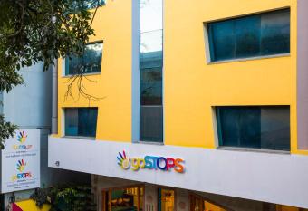 goSTOPS Bengaluru, Gandhi Nagar Majestic allows 18 year olds to book a room