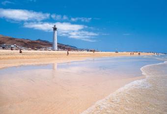 Apartamento El Carmen 12 allows 18 year olds to book a room