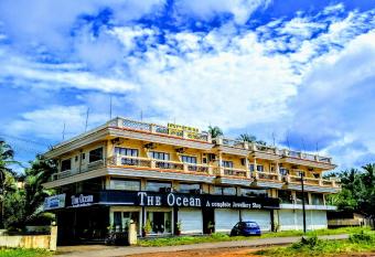 Ocean Crest Hotel allows 18 year olds to book a room