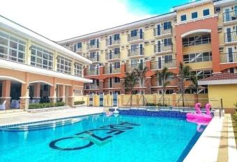 HUGE STUDIO @ Arezzo place Davao condominium has Balcony rooms