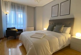 Apartamento Albelda Centro has Balcony rooms