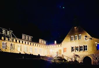 Strumpffabrik allows 18 year olds to book a room