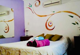 Habitaci  n privada,en Espacio Angeles has Balcony rooms