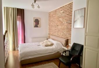 Green Pipera 1 has Balcony rooms