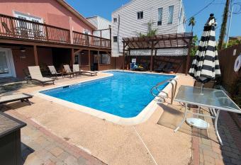 Large 3 Bedroom with Big Pool - Campeche Triplex unit A home has Balcony rooms