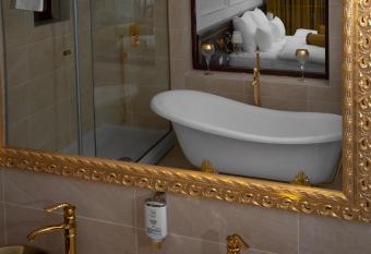 Hotel Integra Banja Luka has Balcony rooms