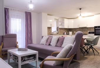 Villa Noa has Balcony rooms