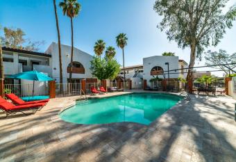 21- Modern Casa Grande Paradise heated pool condo has Balcony rooms