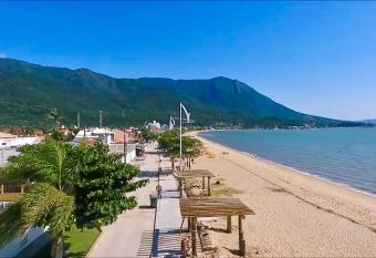 Casa da Bica allows 18 year olds to book a room