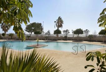 Los Mart  nez Duplex has Balcony rooms