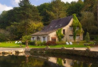 Les Moulins Du Duc   COLODGE has Balcony rooms