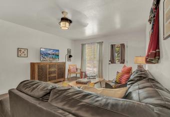 Gorgeous Casita with Hot Tub & Fire Pit has Balcony rooms