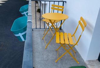 Vila Adell has Balcony rooms