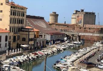 Affittacamere Ponte di Marmo allows 18 year olds to book a room
