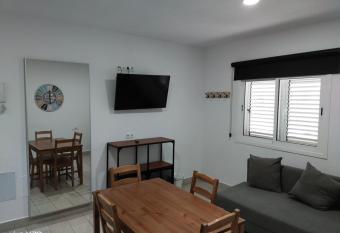 Open-bajo allows 18 year olds to book a room