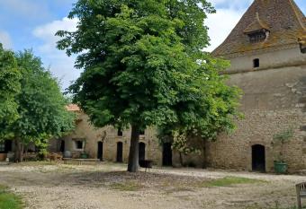 Domaine l Esprit d Antan has Balcony rooms