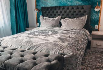 Suru Hotel & Restaurant allows 18 year olds to book a room