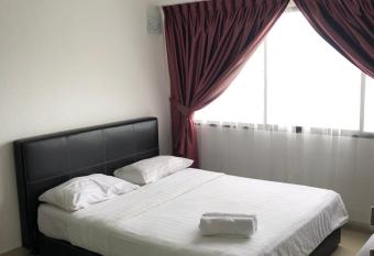 Beach Resort HOME STAY SRI SAYANG 05 APARTMENT BATU FERRINGHI 2BEDROOM allows 18 year olds to book a room