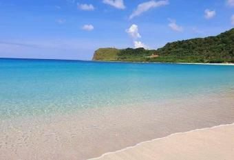 Blue Lagoon Inn has Balcony rooms