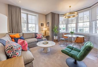 No1 Apartments St Andrews - South Street allows 18 year olds to book a room