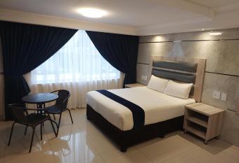 Bayside Taj Hotel allows 18 year olds to book a room