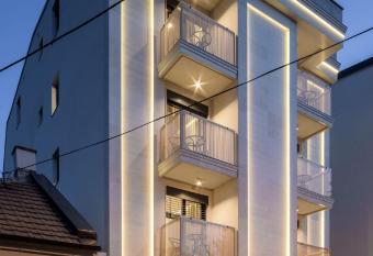 Belly has Balcony rooms