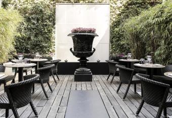 Eastwest H  tel has Balcony rooms