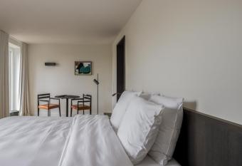 Hotel Nenuphar has Balcony rooms