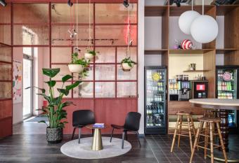 STAYERY K  ln Ehrenfeld allows 18 year olds to book a room