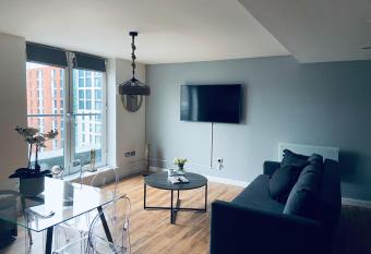 2 Bedroom Penthouse City View has Balcony rooms