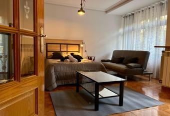 Mirador La Paz has Balcony rooms