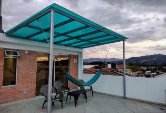 HERMOSO APARTAMENTO POR DIAS has Balcony rooms