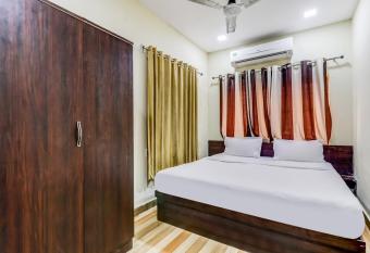 OYO Flagship 84265 P H Residency allows 18 year olds to book a room