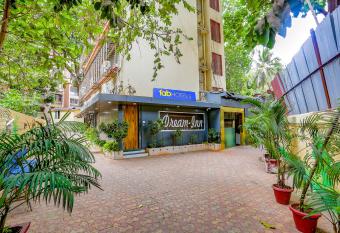 FabExpress Dream Inn allows 18 year olds to book a room