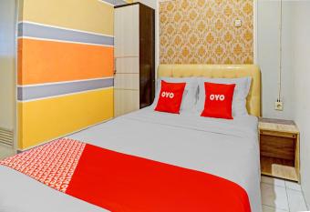 OYO 90793 Btc Guest House Syariah allows 18 year olds to book a room