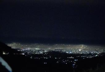 SkyHill Resorts and Cottages by MountMemory has rooms with a private hot tub