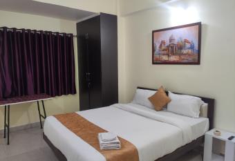 StayVilla Royal allows 18 year olds to book a room