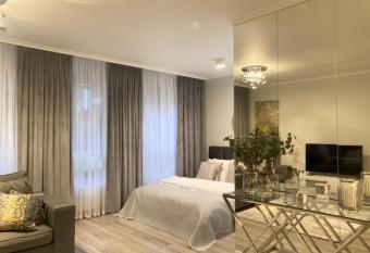 Ultra Apartments Kamienica Nova allows 18 year olds to book a room