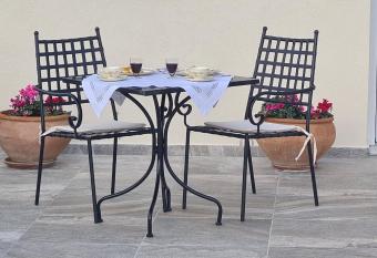   Prasini Folia   Apartments - Apartment   STEFANA   allows 18 year olds to book a room