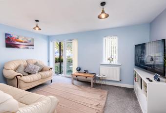 Boulevard View allows 18 year olds to book a room