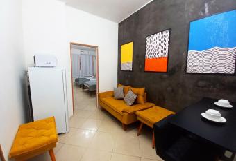 Loft na Praia de Copacabana, com maquina de lavar has Smoking rooms