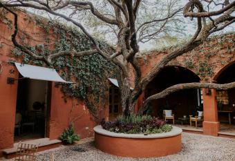 Hotel Casa De Quino has Balcony rooms