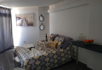 SUMMERLAND SUITES allows 18 year olds to book a room