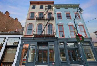 The Roxanne 2- Chic One Bedroom Townhome in OTR allows 18 year olds to book a room
