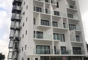 Nice One Bedroom Apartment allows 18 year olds to book a room