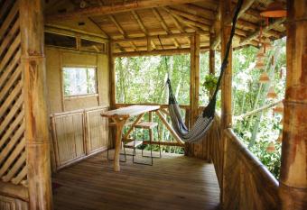 Ecofinca Fuente Alegre has Balcony rooms