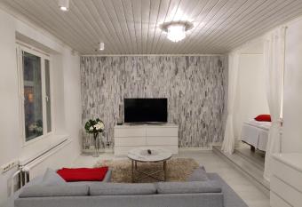 Arena Apartment - Own Sauna, In the Heart of Tampere Near to Nokia Arena allows 18 year olds to book a room